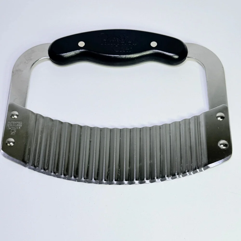 Pampered Chef Crinkle Cutter Stainless Steel Wavy Blade Vegetable Slicer‎ Black